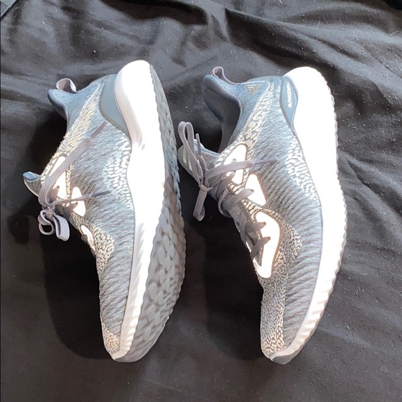 Adidas Grey Alpha Bounce size 7 - Picture 2 of 3